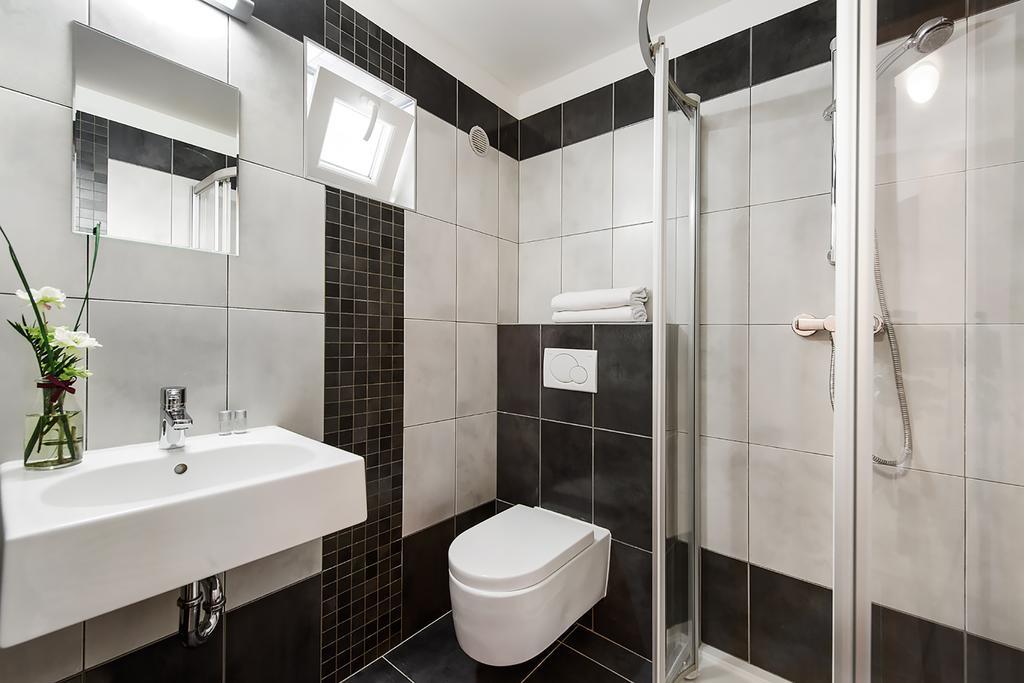 Hotel Rakovec Бърно Екстериор снимка