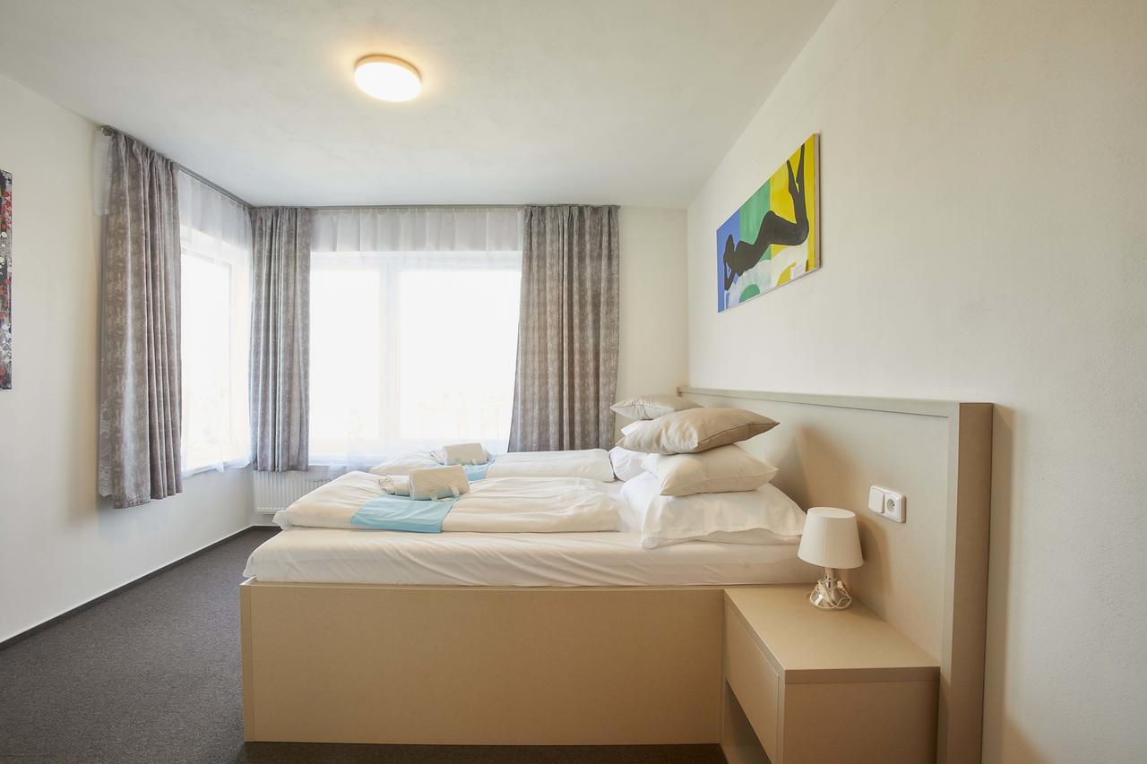 Hotel Rakovec Бърно Екстериор снимка