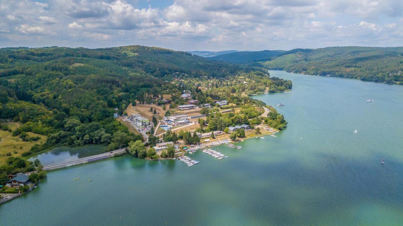 Hotel Rakovec Бърно Екстериор снимка