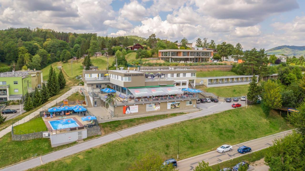 Hotel Rakovec Бърно Екстериор снимка